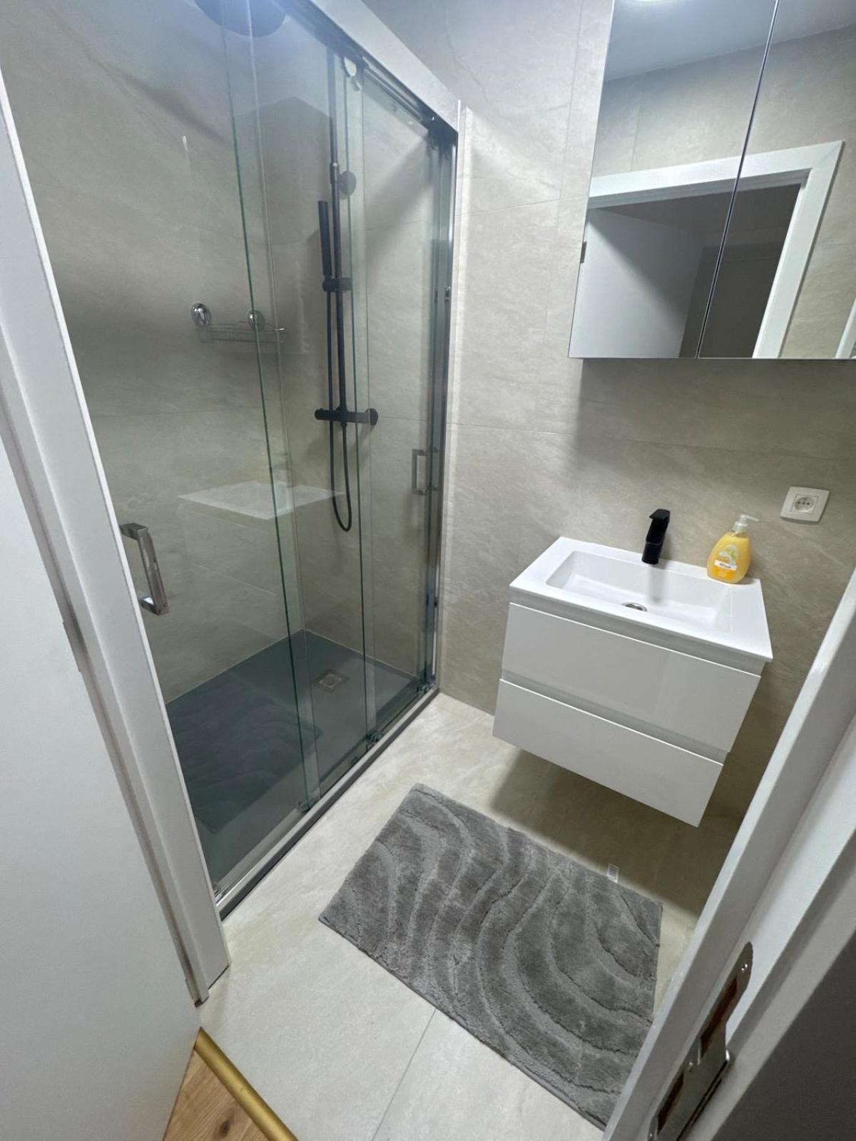 Căn hộ Comfort 3 *